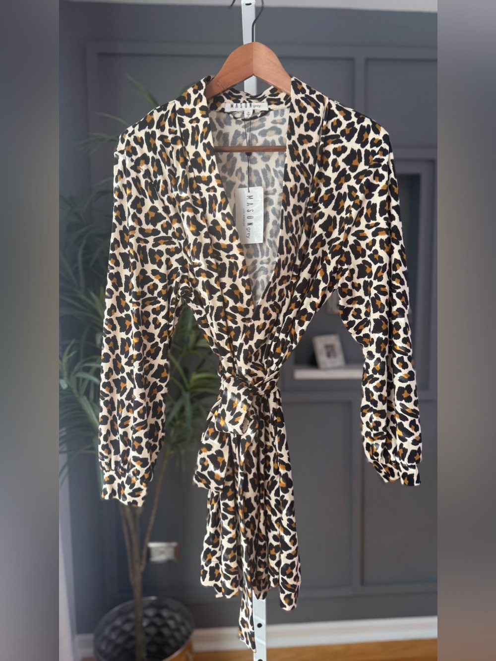 MASON GREY Quinn Cloud Jersey Banded Short Robe Leopard Animal Print Size M